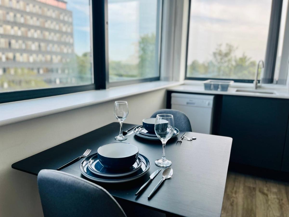 Stunning One Bedroom Apartment In Old Trafford Manchester Exterior photo