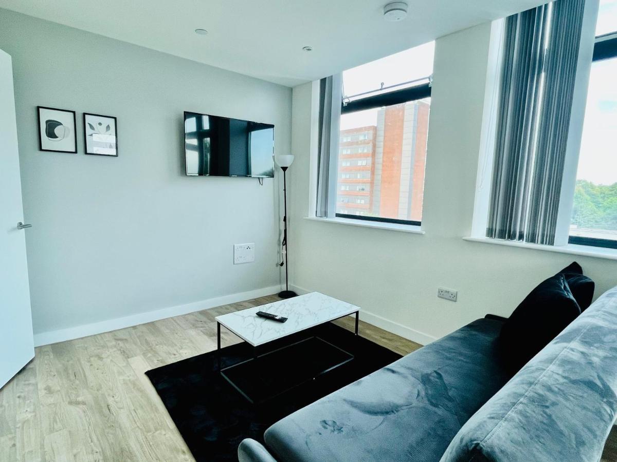 Stunning One Bedroom Apartment In Old Trafford Manchester Exterior photo